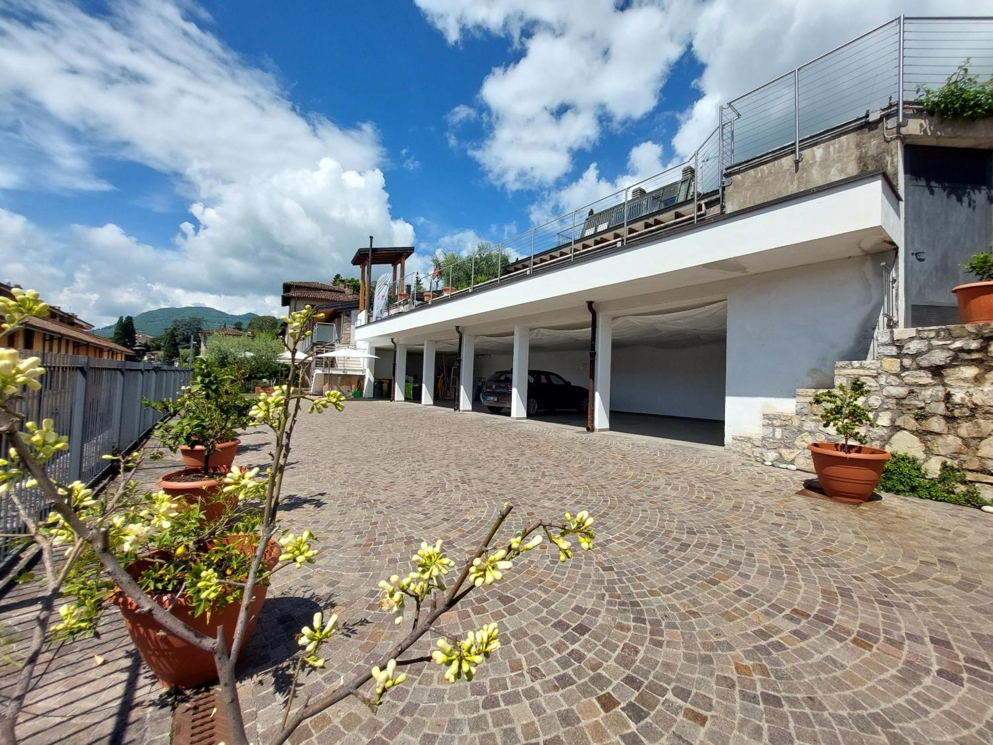 Pizzocolo Resort Fasano Gardone Riviera Exterior photo